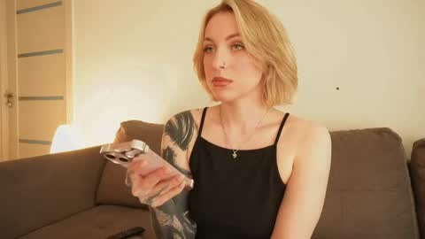 Kristina online show from May 25, 1:43 pm