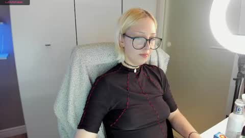 Kate online show from May 17, 9:14 pm