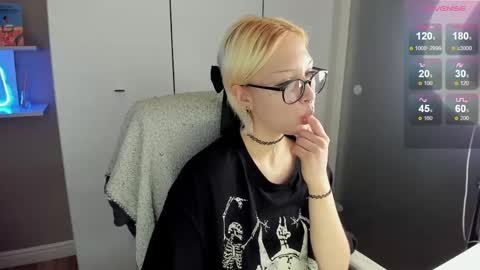 Kate online show from March 24, 2:44 pm