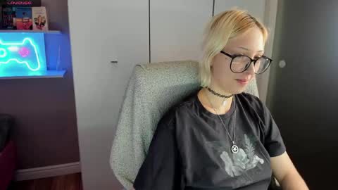 Kate online show from May 19, 1:56 am