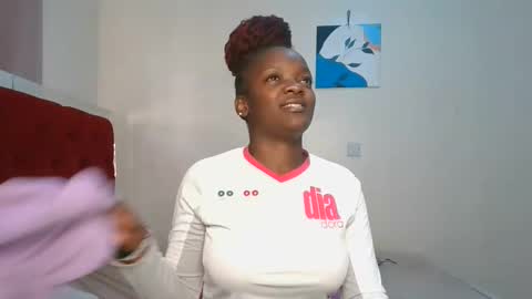 lia online show from March 20, 9:14 am