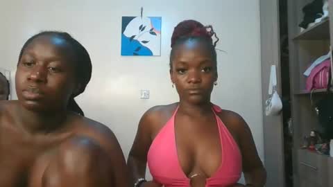 lia online show from March 29, 10:36 am