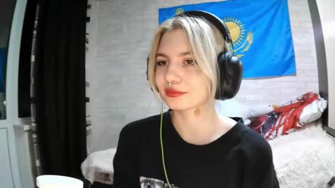 Katie online show from September 11, 4:07 pm