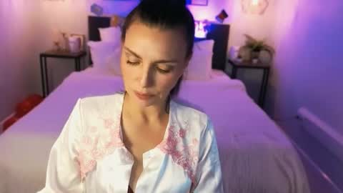 Avanessa May  Follow mommy online show from October 1, 7:46 am