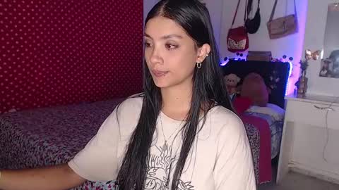 Im MiaIts my first day here  online show from December 23, 2:24 am