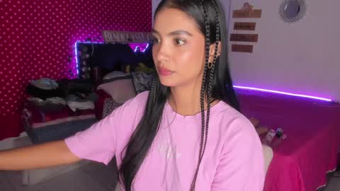 Im MiaIts my first day here  online show from January 26, 2:35 am