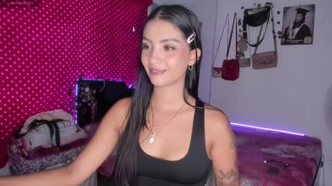 Im MiaIts my first day here  online show from December 31, 10:34 pm