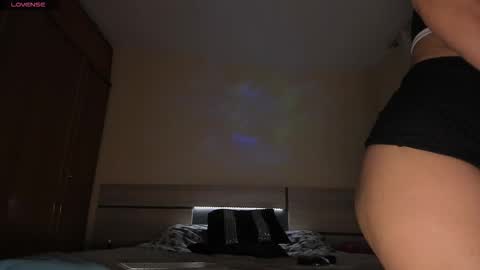 stefany online show from March 25, 3:15 pm