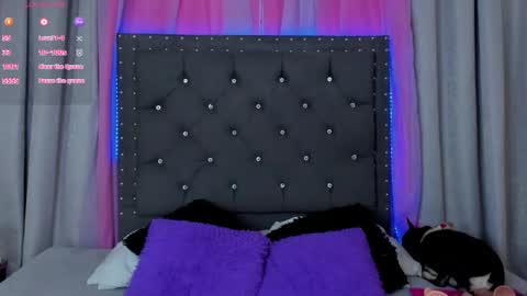 steff_olsen online show from March 1, 9:58 pm