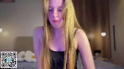 STEFI  Streams every day from 10 PM GTM1  online show from May 25, 12:09 am