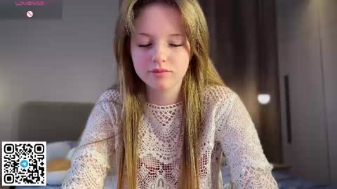 STEFI  Streams every day from 10 PM GTM1  online show from May 9, 2:46 am