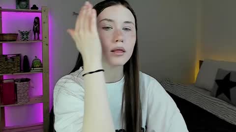 stella_sunny online show from April 28, 11:52 pm