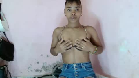 stellah2555 online show from March 1, 5:40 am