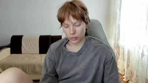 S T E L L A online show from May 21, 11:08 am