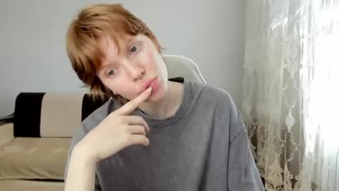 S T E L L A online show from May 17, 10:36 am