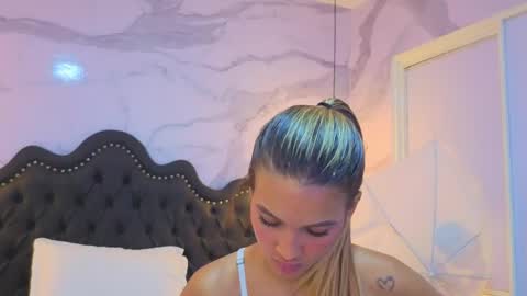 Stefff  online show from May 18, 4:07 am