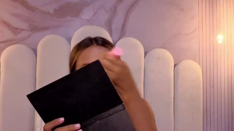 Stefff  online show from May 27, 9:34 pm