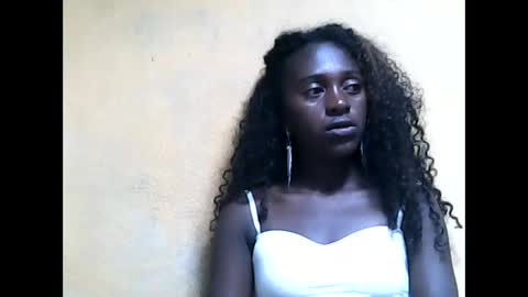 stephania12112343 online show from May 23, 6:17 pm