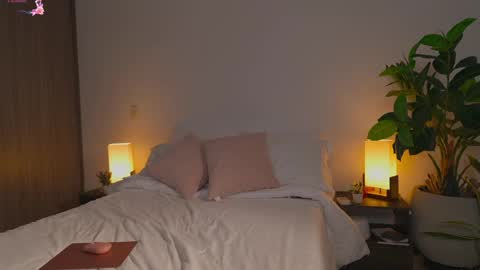 stephania_let online show from May 13, 4:24 pm
