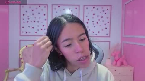 Stephania online show from October 6, 11:27 am