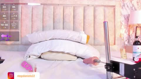 Stephanie online show from October 3, 12:38 am