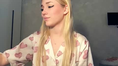 Steph online show from March 30, 2:05 pm