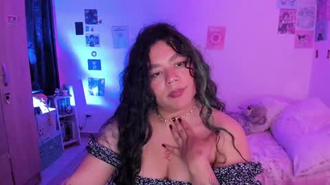Stephanie  online show from December 20, 12:08 am