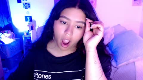Stephanie  online show from December 5, 4:20 am