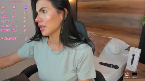 S T E P H A N Y A online show from November 5, 7:41 pm