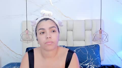 Stefanny online show from December 13, 9:51 pm
