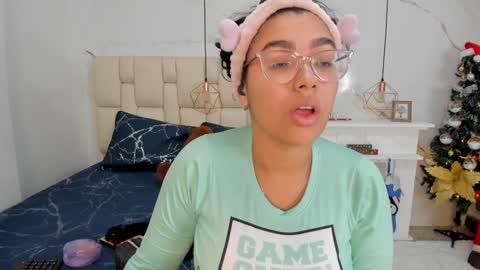 Stefanny online show from January 4, 10:45 pm