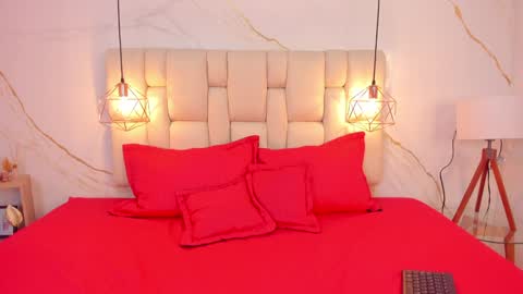 Stefanny online show from December 11, 9:34 pm