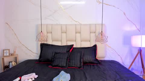 Stefanny online show from December 3, 9:56 pm