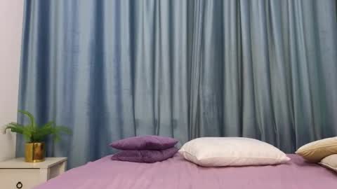 still__eva online show from December 5, 6:02 am