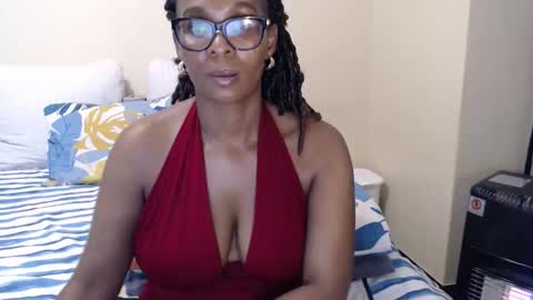 stonefruit76 online show from May 4, 7:34 am