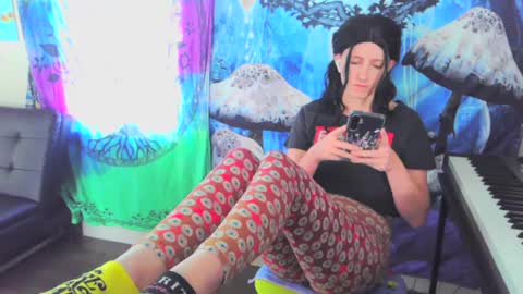 Snapshot of stormythunder chatting on October 1, 5:07 pm Stormythunder online show from October 1, 5:07 pm