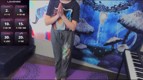 Snapshot of stormythunder chatting on September 23, 4:05 pm Stormythunder online show from September 23, 4:05 pm