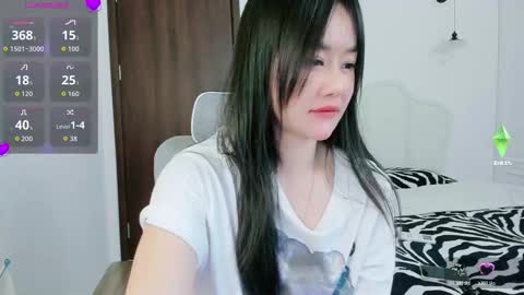 strawberry_loveee online show from December 3, 10:39 am