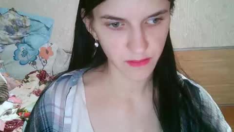 Strawberry Storm online show from April 4, 4:17 pm