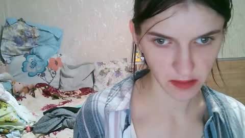 Strawberry Storm online show from April 5, 4:28 pm