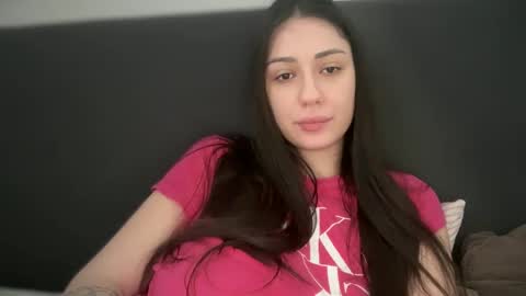 Snapshot of strawwbberry chatting on February 17, 7:58 am strawwbberry online show from February 17, 7:58 am