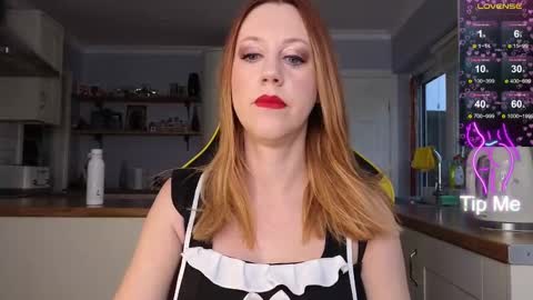 Snapshot of stripmequick chatting on January 28, 10:34 am Amorina online show from January 28, 10:34 am