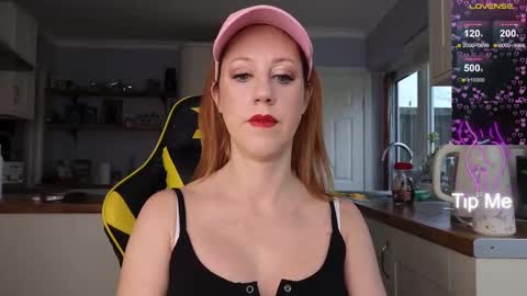Snapshot of stripmequick chatting on January 13, 11:19 am Amorina online show from January 13, 11:19 am