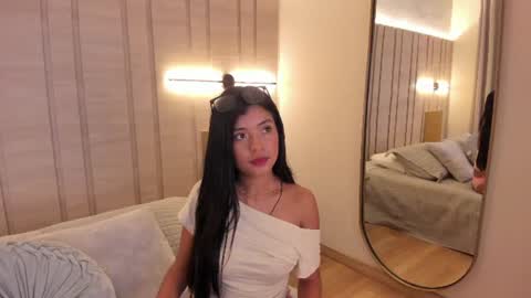 stthepany online show from June 12, 12:57 pm