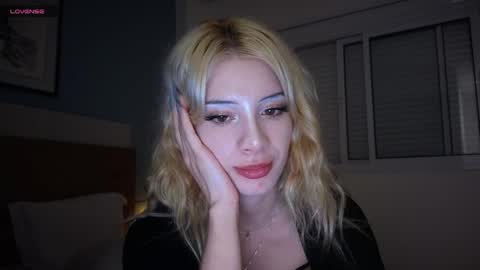 Sofa online show from March 30, 9:36 pm