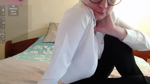 Subkittyxxx online show from January 13, 6:41 am