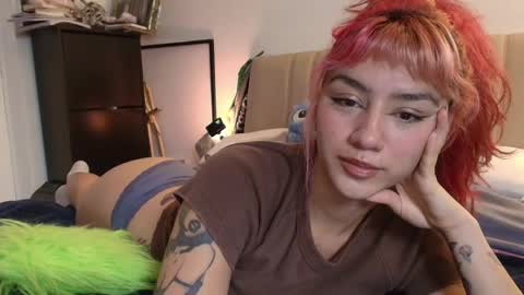 Zoe online show from May 23, 1:26 am