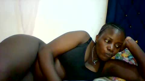 submissive_slut001 online show from November 24, 4:31 pm