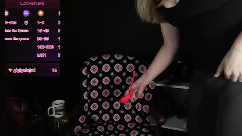 Polly online show from March 11, 4:53 pm