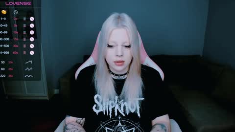succubus_leslie online show from December 3, 9:53 am